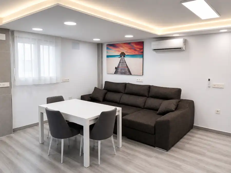 Salón comedor con aire acondicionado